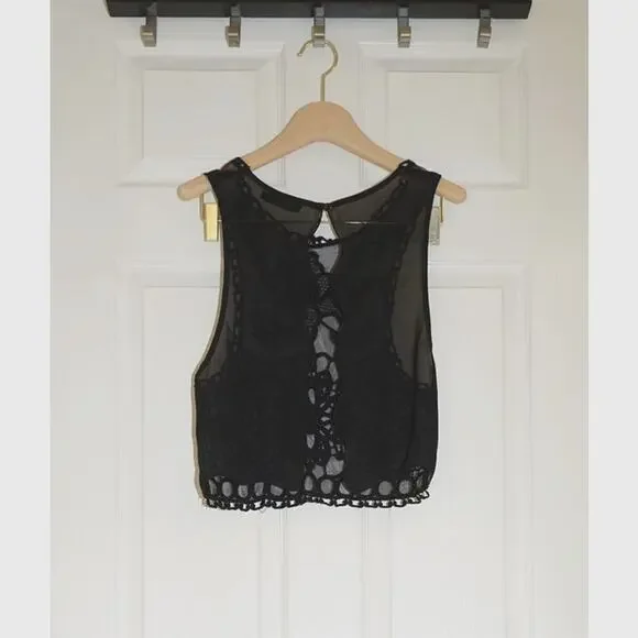 Millau - Sleeveless Sheer & Lace Open Back Tank Top in Black / Size S - Picture 2 of 5